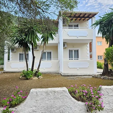 Elena Apartment