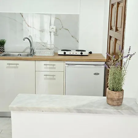 Elena Apartment *